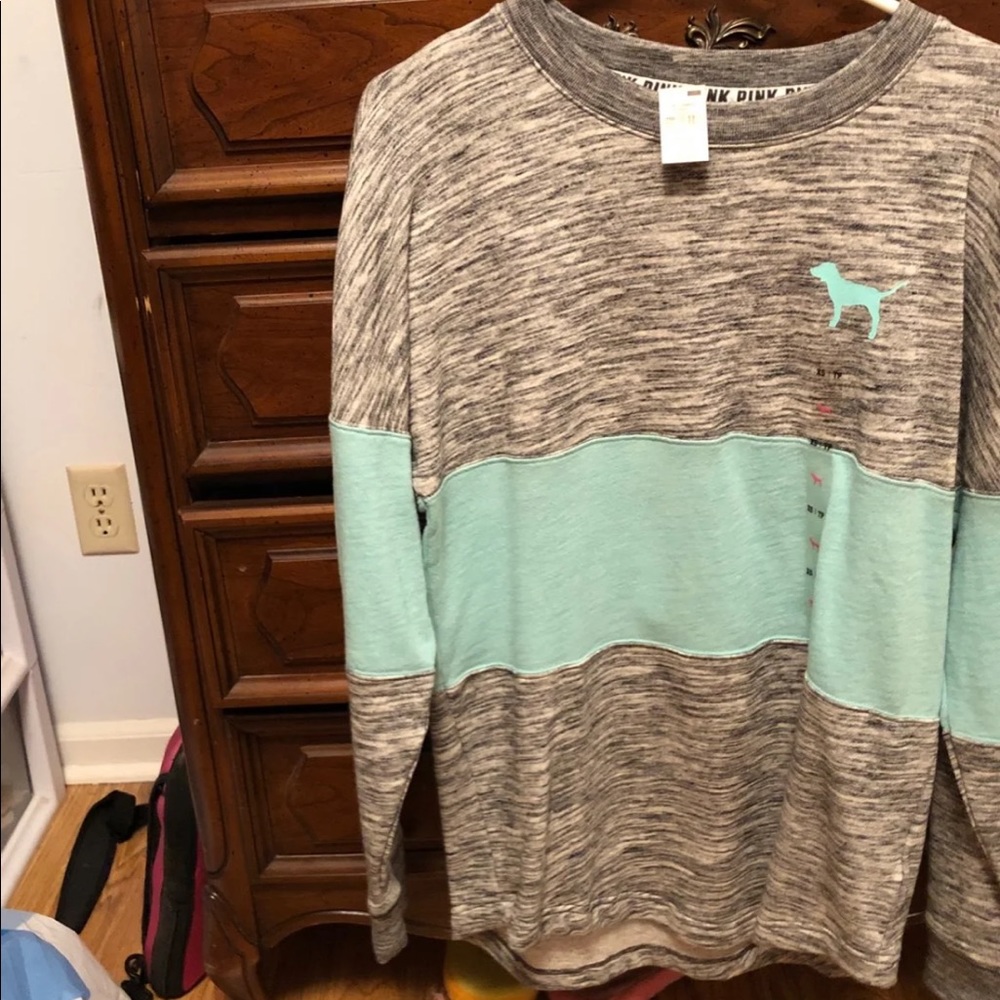BNWT Victoria’s Secret PINK Varsity Crew XS
